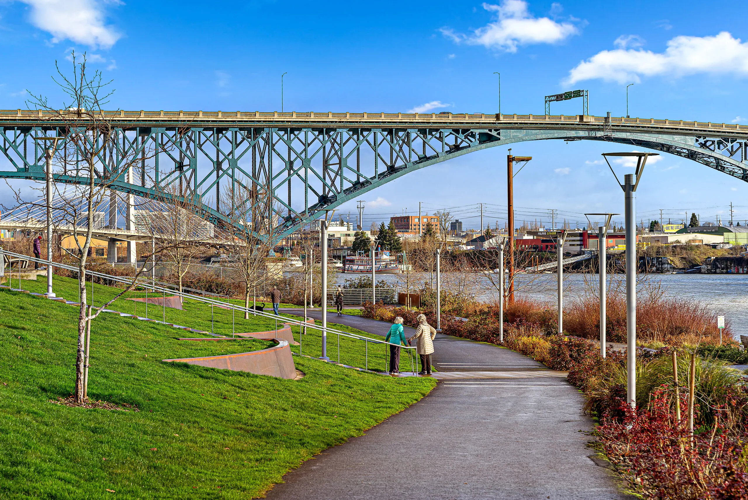 Mirabella Portland bike path next to the Willamette river.